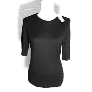 Soft fitted black sweater